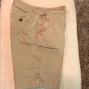 American Eagle men’s shorts